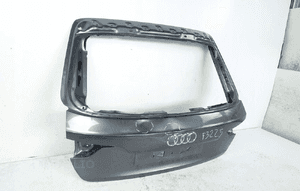 Audi A4 B9 8W0 kombi 2015- klapa bagażnika tył tylna 2