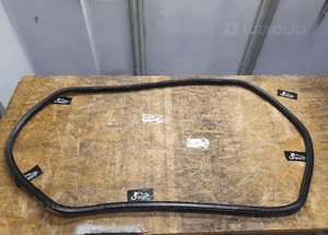 Uszczelka Guma Pokrywy Klapy Bagaznika Audi A4 B6 B7 Kombi Avant 7