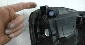 Mitsubishi eclipse cross halogen lewy 6