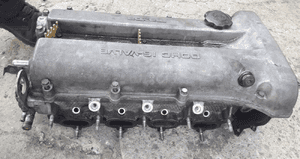 Mazda 323 323f ba 1.8 16V Dekiel Pokrywa zaworów 3