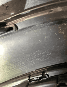 Zderzak przód przedni mercedes eqb X243 W243  dół 7