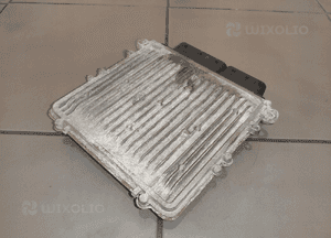 JEEP COMMANDER XK XH 3.0CRD KOMPUTER ECU P05187330AA 0281013646 8