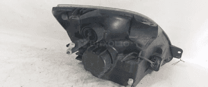Przod przednia lampa lewa ford fiesta MK5 4
