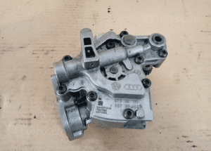 Pompa oleju Audi 4.2TDI Q7 A8 CDS 057115105S 1
