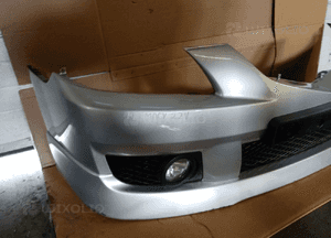 Zderzak przód przedni Mazda Premacy 22V 2
