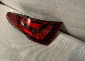 Audi Q5 80A lift lampa tylna prawa matrix 20- 4
