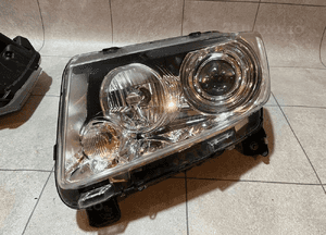 Jeep compass i lift lampa prawa oryginał uk igła 10