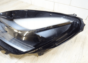 Tesla model 3 / y lift full led lampa prawy przód 1514952-00-C llu 2