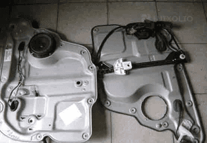 VW Touran podnośnik mechanizm szyby tyl tylny lewy