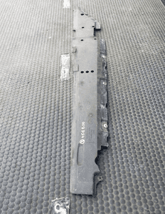 Osłona 8E0825209C 8E0825210B Plastik Podwozia Podłogi Prawa Lewa Audi A4 B6 B7 Sedan Kombi 24