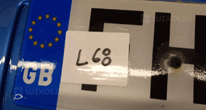 Zderzak przód przedni ford focus MK.2 2 ii Q8 błękitny niebieski halogeny 4