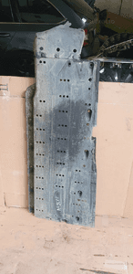 Osłona płyta podwozia prawa Audi A4 B6 8E0825208B 4