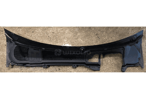 Listwa podszybie EU GJ32-4105 Range Rover Evoque 1