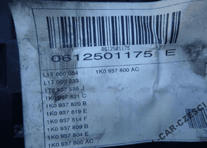 SKRZYNKA BEZPIECZNIKOW VW TOURAN 1.9 TDI BXE RADOM 3