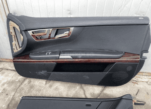 mercedes cl 216 boczek tapicerka drzwi dekor panel czarna skora Harman ambiente led 9