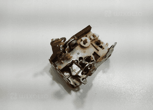 Zamek drzwi prawy przód przedni land rover defender 1999-2014 europa 3
