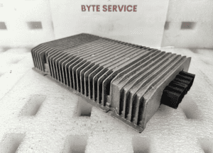 VW VOLKSWAGEN PASSAT B6 WZMACNIACZ AUDIO 3AA035466B 1