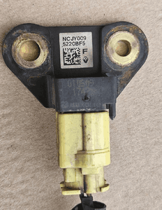 Renault Koleos I czujnik uderzeniowy airbag przód przedni