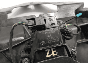GNIAZDO ŁADOWANIA MOCOWANIE ZDERZAKA PRZÓD RENAULT ZOE I 296561717R 2013-19 6