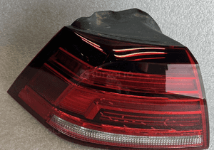 Lampa lewy tyl vw golf vii 7 lift 5G0945095Q org 1