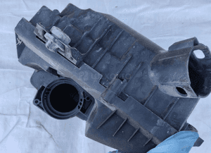 Obudowa filtra powietrza renault trafic ii opel vivaro a 2.0 dci 8200467321 5
