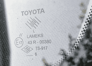 Toyota Corolla Verso Lift szyba przód przednia 2
