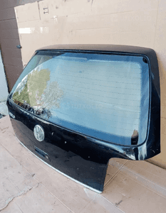 Szyba klapy bagażnika VW Golf IV 4 HB AS2 00r 3