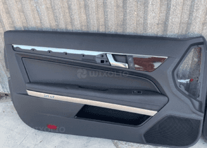 MERCEDES E 207 tapicerka drzwi boczek listwa dekor panel 6