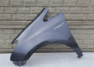 Toyota prius plus błotnik przedni lewy 1