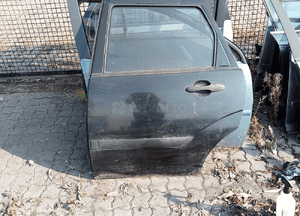 drzwi lewe tył focus mk 1 1