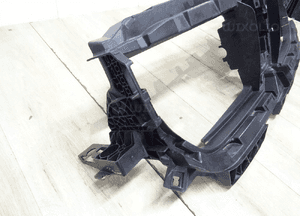 Bmw X1 U11 wzmocnienie grilla 7011116-12 8