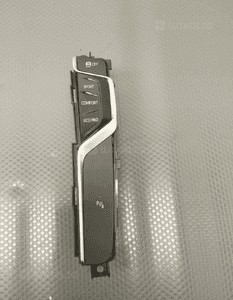 BMW G30 G31 Panel obsługi konsoli środkowej 6843924 2