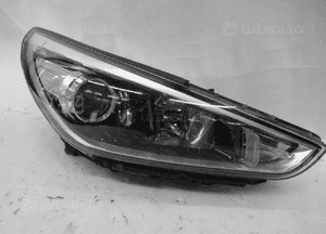 Hyundai I30 2018 lampa przednia prawa 1