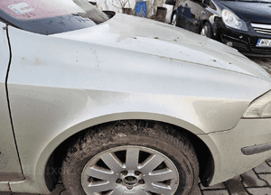 Renault Laguna II 2 błotnik przód przedni prawy lewy MV190 1