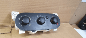 Panel nawiewu powietrza Opel Vivaro B Trafic III E1093050CH 3
