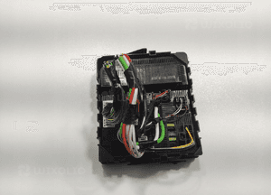 MODUŁ SKRZYNKA BEZPIECZNIKÓW BSI NISSAN NAVARA IV D23 NP300 284B74JU1C 15- 3