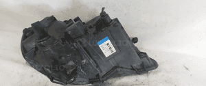 Przod przednia lampa lewa volkswagen polo 9N3 5