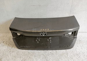 Klapa tył pokrywa bagażnika toyota corolla E21 sedan 19- 1