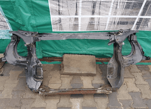 Mercedes ml W164 pas przedni wzmocnienie 1