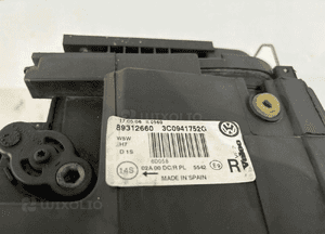 VW PASSAT B6 Lampa przednia Xenon R - 14818 8