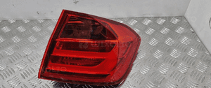 Bmw F30 lampa prawa tylna w błotnik 7259894 2