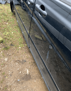 mercedes  VITO VIANO 639 drzwi prawe czarne c197 7