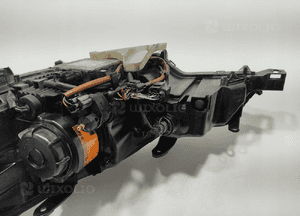 Lampa prawa prawy przód przednia xenon c-crosser 4007 2007-2012 europa 12