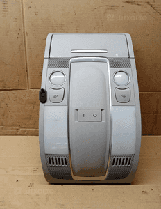 Lampka oświetlenie kabiny Audi A6 C6 4F0947135BQ 1
