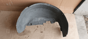 Nadkole prawy tył tylne prawe VW Touareg 7L6810972A 4