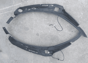 MERCEDES  ml gl 164 plastik rynna bagaznika listwa osłona 1