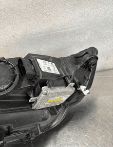 Lampa lewy przod audi A3 8V xenon 8V0941005AE eu 7