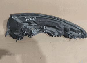 Lampa tył tylna lewa w błotnik jaguar xf X250 3