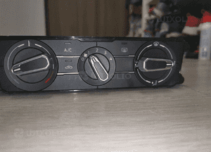 Panel klimatyzacji Volkswagen 2G1820045T 1