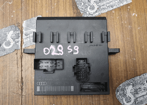 Moduł 8E0907279N Świateł Sterownik Komputer Swiatla Audi A4 B7 Seat Exeo 1
